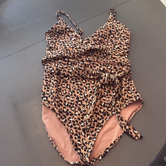 Aerie leopard one piece - Picture 5 of 9